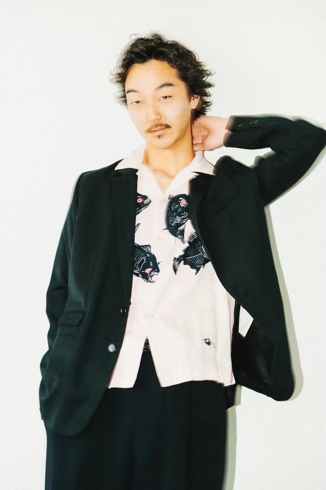 short wolf × spiky curl