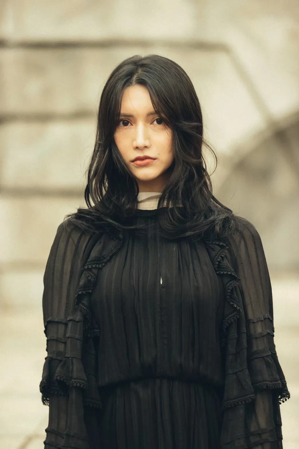 semilong × feminine
